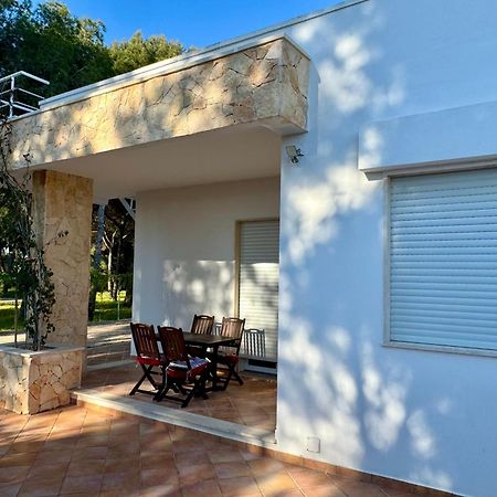Villa Edoardo Con Pineta A 250 Metri Dal Mare Torre Squillace Exterior photo
