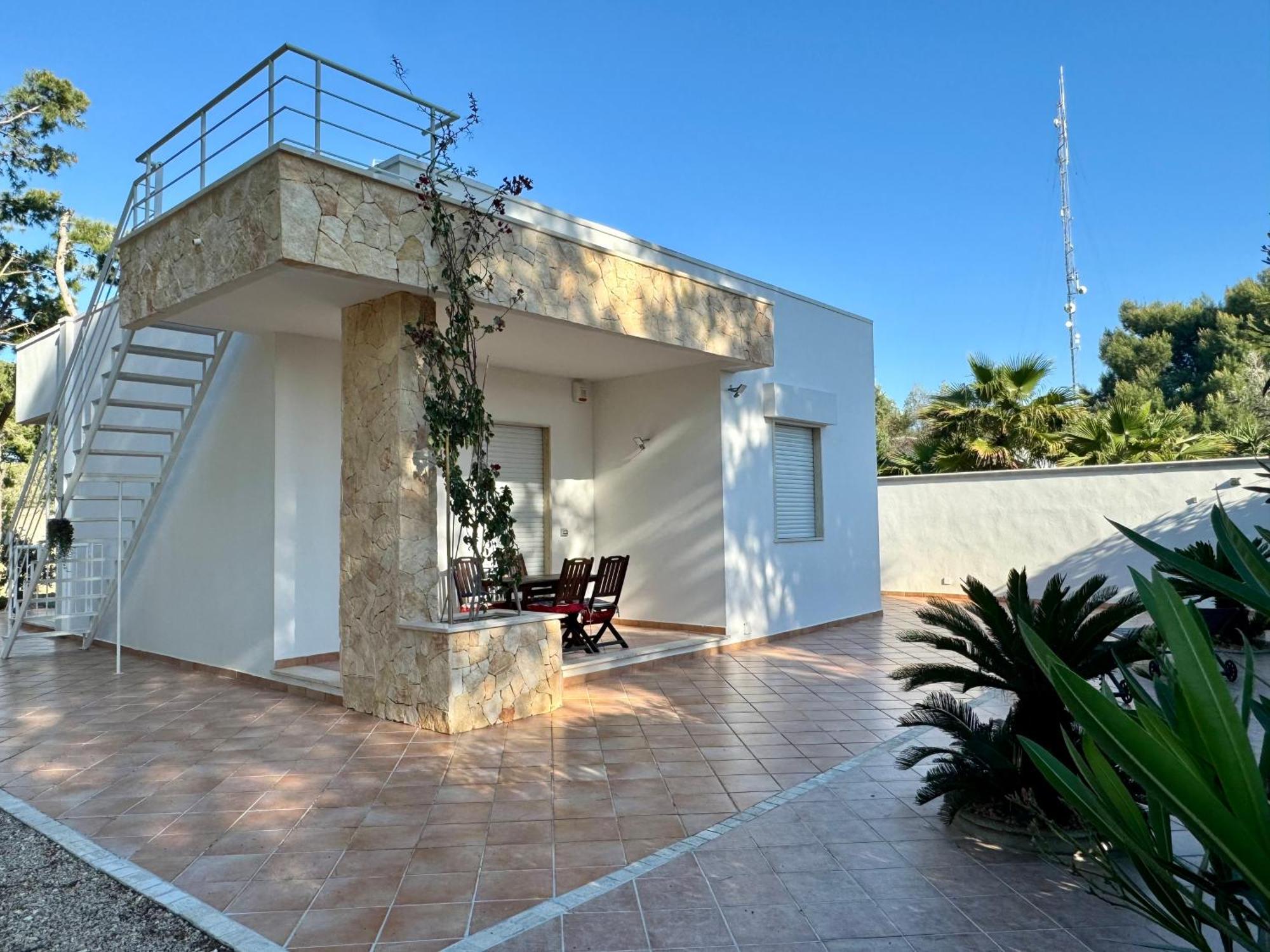 Villa Edoardo Con Pineta A 250 Metri Dal Mare Torre Squillace Exterior photo